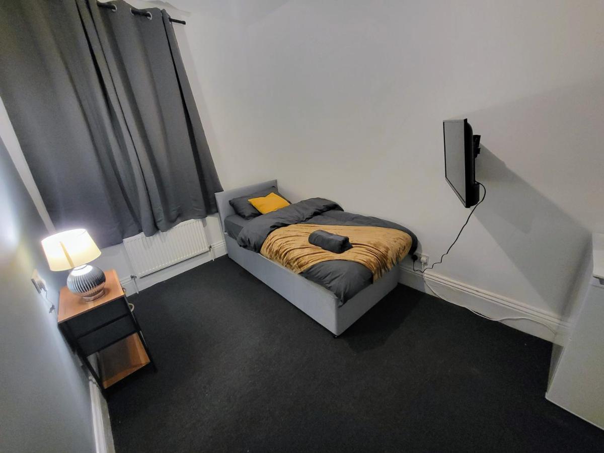 Park Road - Stay Sleep Rest Kingston upon Hull Exterior photo
